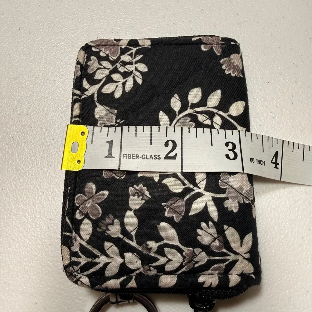 Vera Bradley Quilted Floral Zip ID Case Wallet Keychain Black White OS